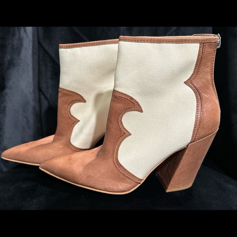 Dolce Vita Leather Heeled Ankle Boots - Noraya